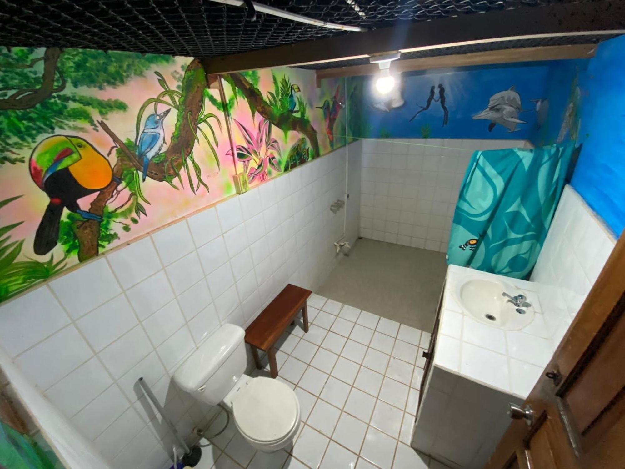 Pirate Drake Beach Hostel & Tour Company Драке Экстерьер фото