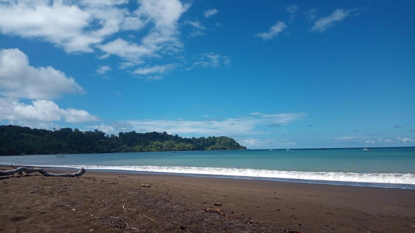 Pirate Drake Beach Hostel & Tour Company Драке Экстерьер фото